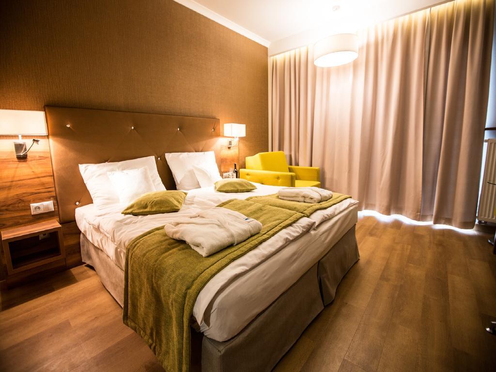 Mineral Hotel Malinowy Raj Solec-Zdrój Εξωτερικό φωτογραφία